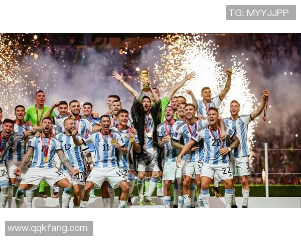 足球巨星告别赛场瞬间 回顾传奇球员退役背后的故事与荣耀