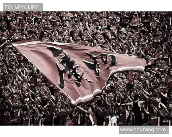 各大足球巨星踏足中国赛场 引发球迷热烈追捧与关注